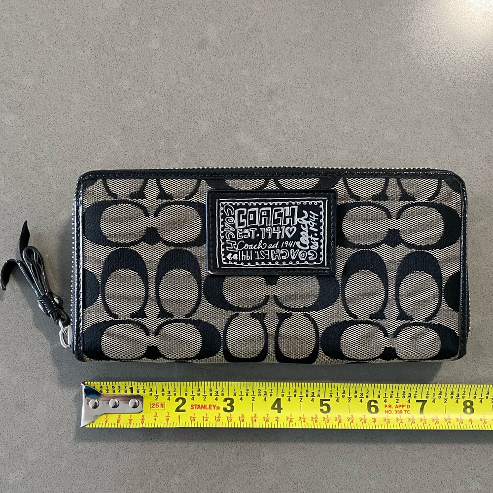 Coach zip wallet